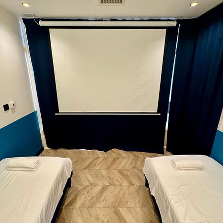Roma Divine Home Cinema Et Jardin Nimes Ngoại thất bức ảnh