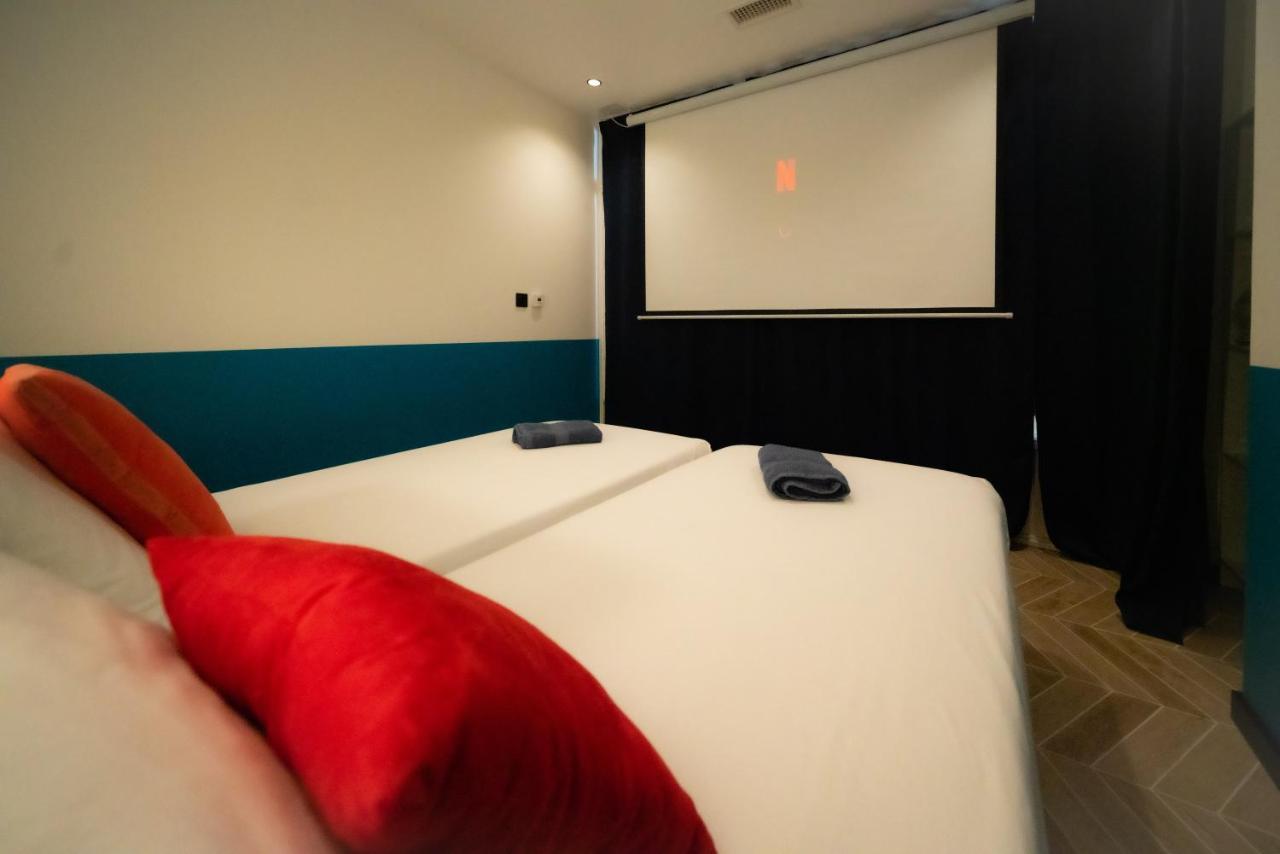 Roma Divine Home Cinema Et Jardin Nimes Ngoại thất bức ảnh