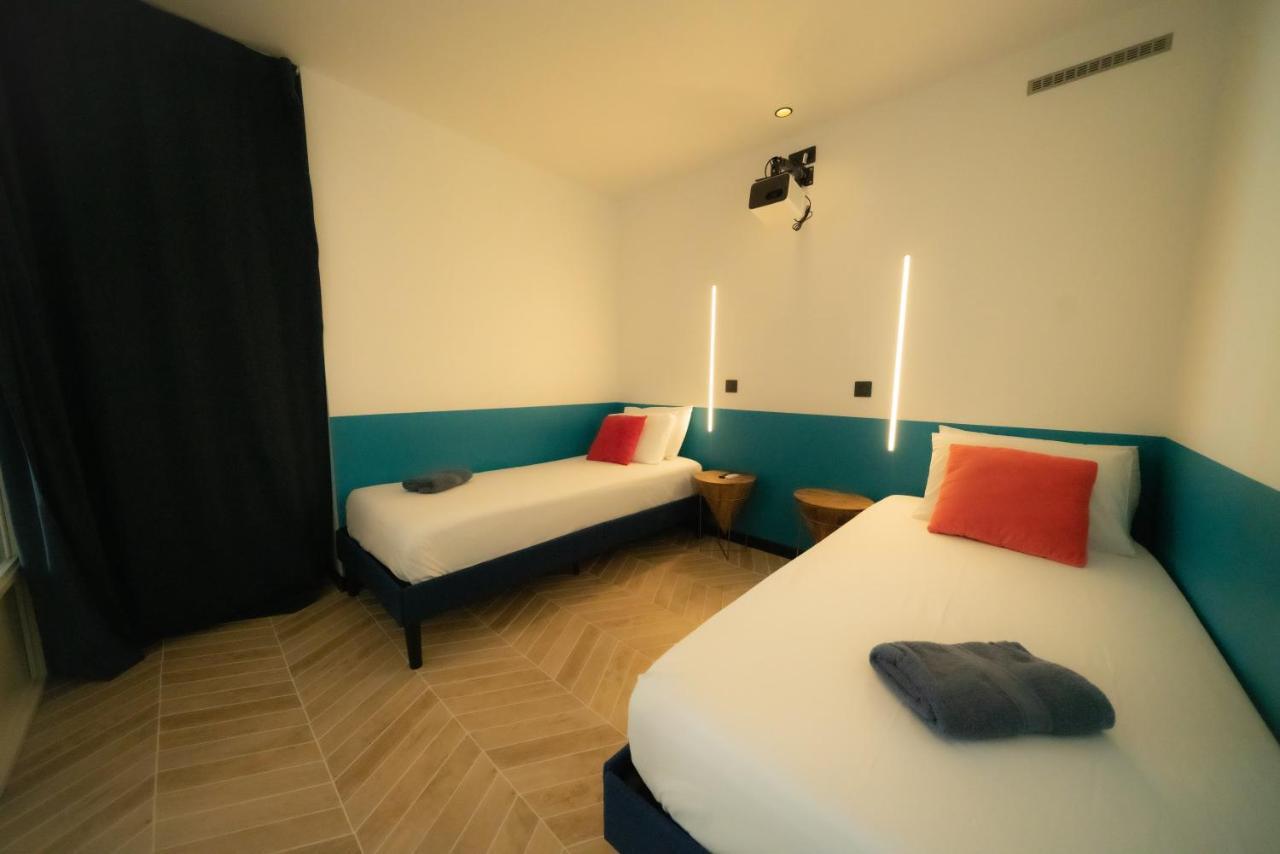 Roma Divine Home Cinema Et Jardin Nimes Ngoại thất bức ảnh