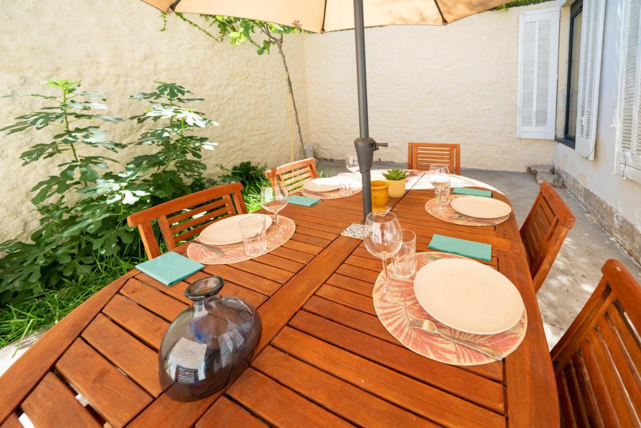 Roma Divine Home Cinema Et Jardin Nimes Ngoại thất bức ảnh