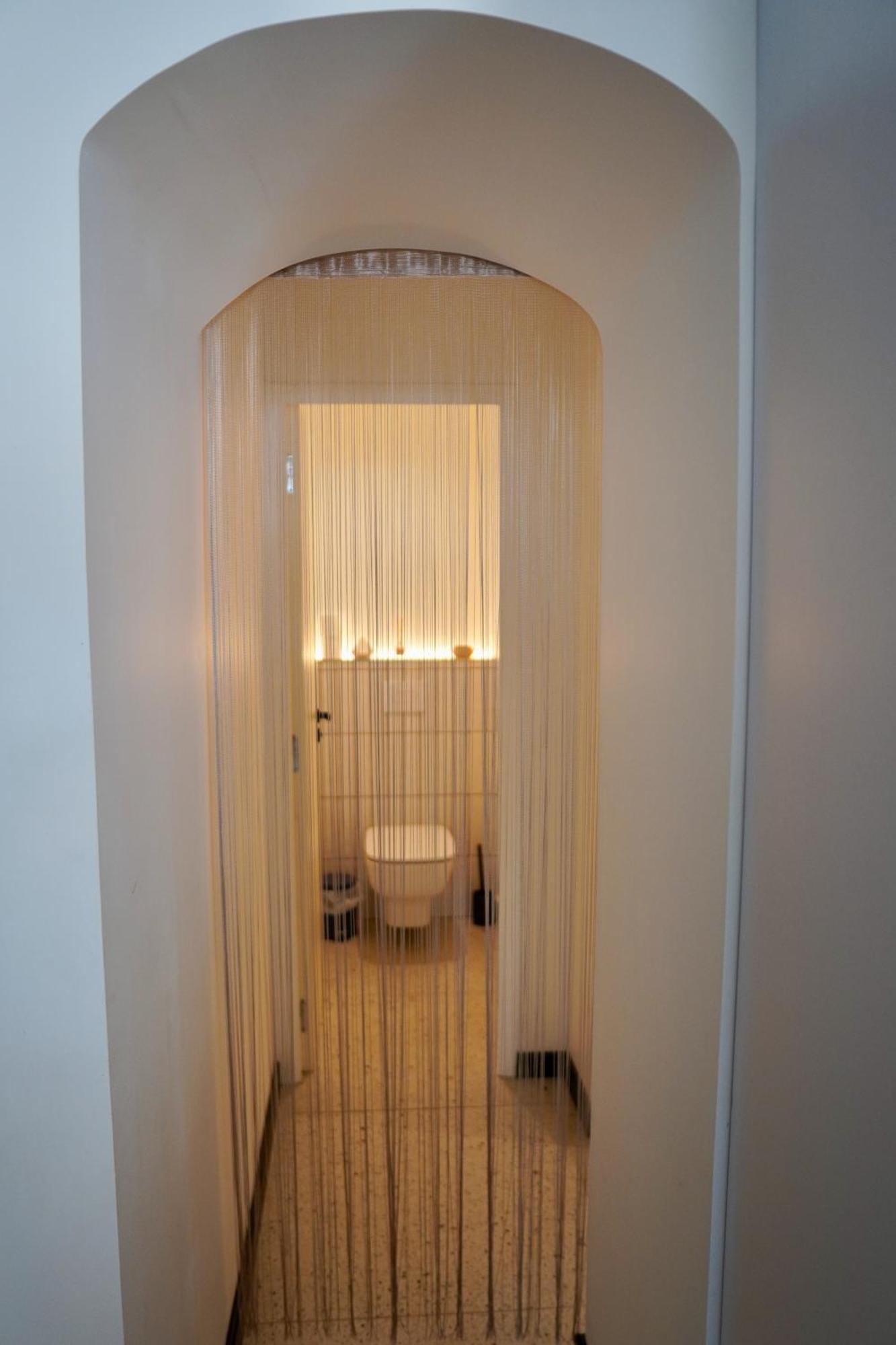 Roma Divine Home Cinema Et Jardin Nimes Ngoại thất bức ảnh