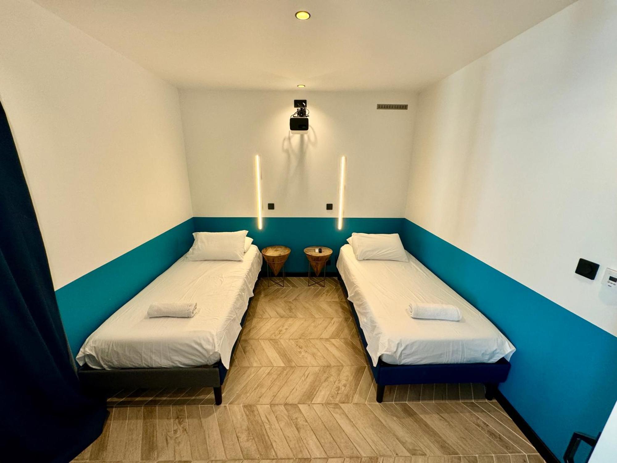 Roma Divine Home Cinema Et Jardin Nimes Ngoại thất bức ảnh